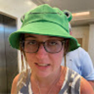 Meet your Posher, Lauren